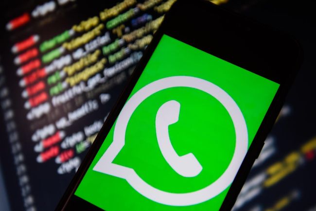 Dimana Tempat Mengunduh Social Spy WhatsApp