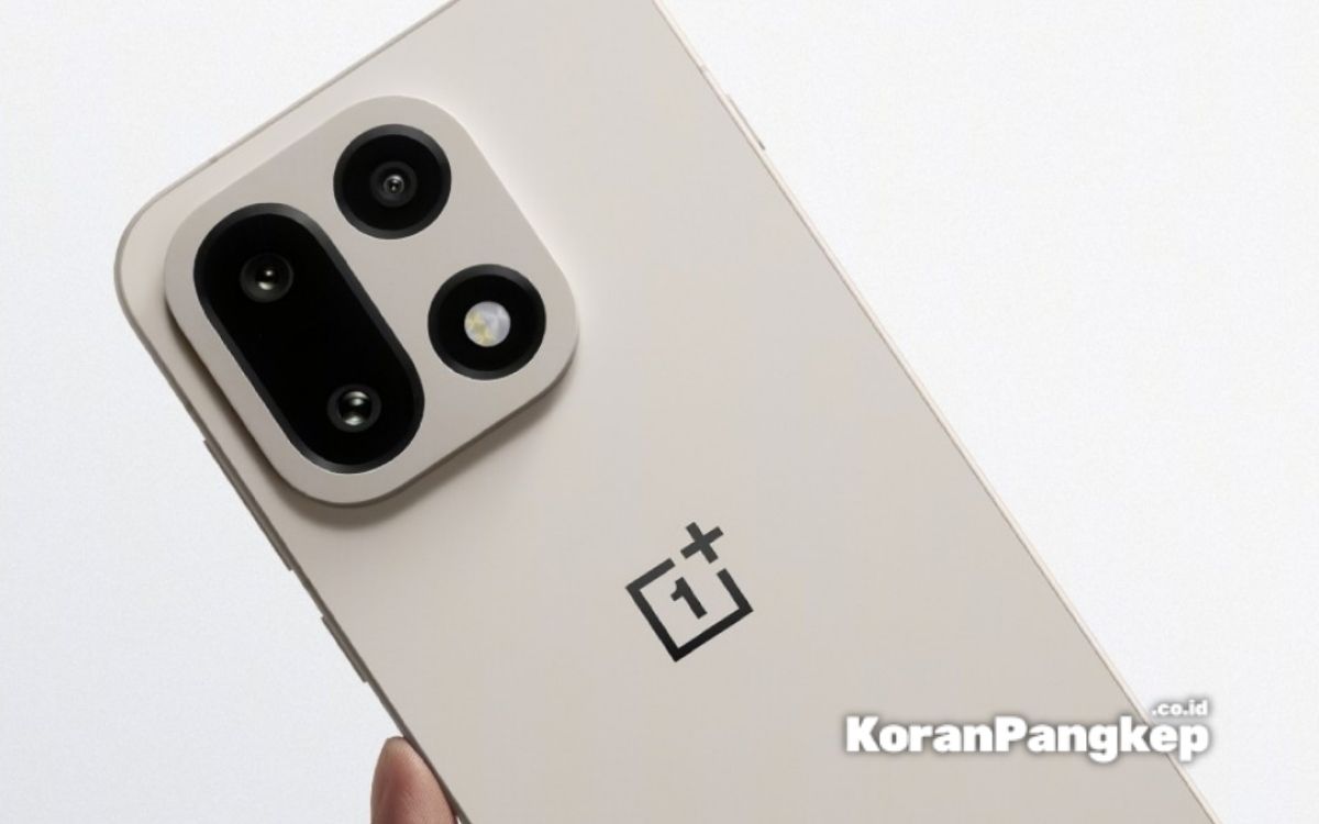 Tampilan OnePlus 15